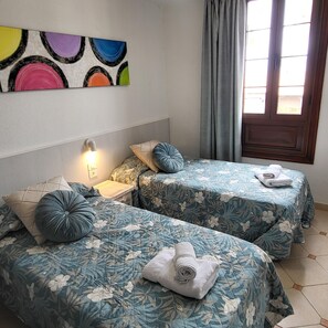 2 habitaciones, tabla de planchar con plancha y wifi gratis