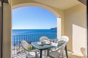 Outdoor dining - Apartment for 6 people in Spain (Calella de Palafrugell, Llafranc)
