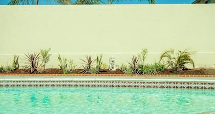 Spacious 4-Bedroom Pool House - Close to Disneyland - AC, Fast WiFi, BBQ