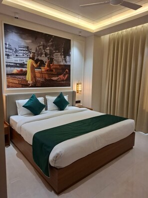Premium Double or Twin Room | Desk - Hotel Bliss Banaras (Varanasi)