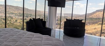 HOTEL OASIS INN