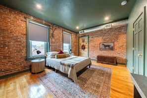 2 多间卧室、熨斗/熨衣板、免费 WiFi、床单