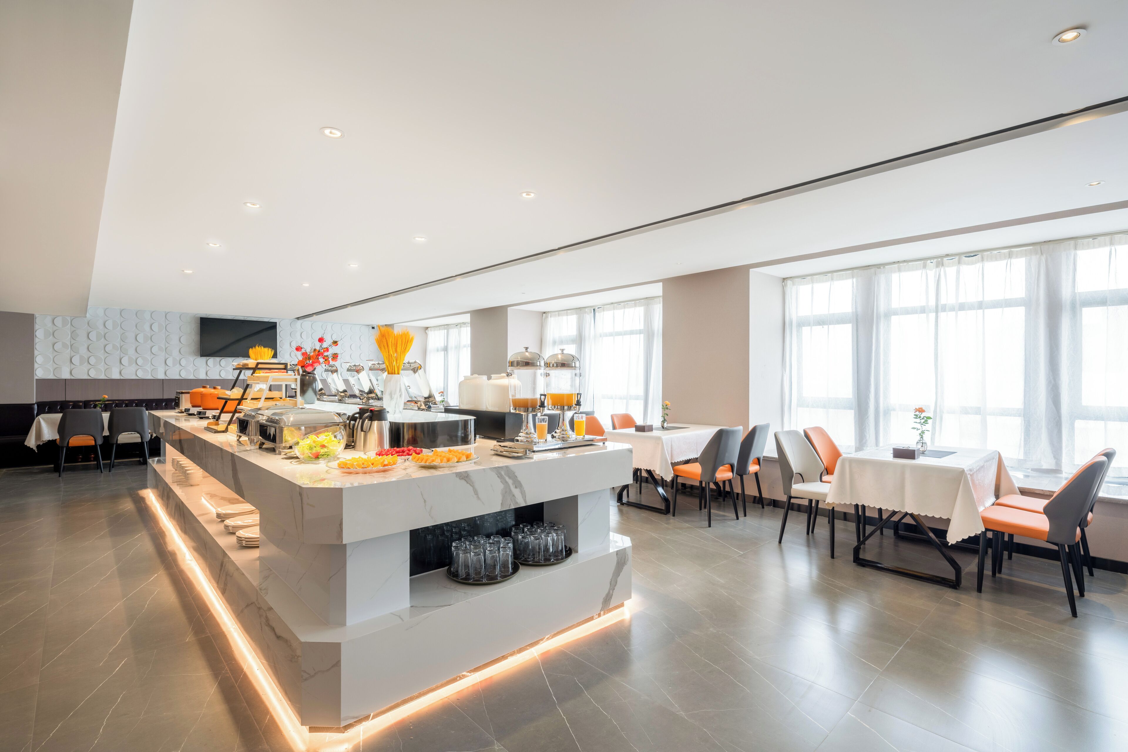 朝食 (ビュッフェ)、毎日提供 (1 名様 48 CNY)