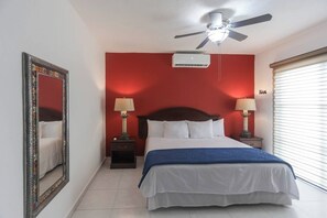 4 chambres, fer et planche à repasser, Wi-Fi, draps fournis