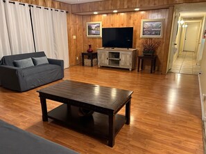 Foyer, table de baby-foot