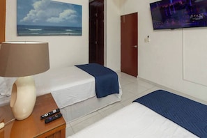 4 chambres, fer et planche à repasser, Wi-Fi, draps fournis