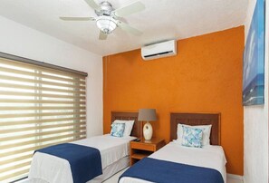4 bedrooms, iron/ironing board, WiFi, bed sheets