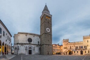 Point of interest - Fairy-Tale Apartment From 17th Century, Koper, Slovenia (Crni Kal)