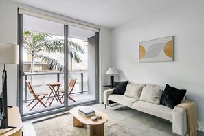 Télévision, chaîne hi-fi