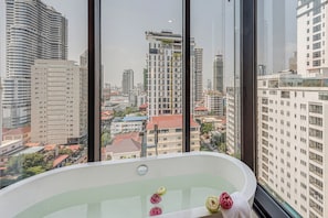 Two Bedroom Apartment | Bathroom