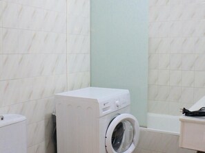 Shower, hair dryer, towels - Wonderful apartment at Ronda IV Fuengirola (Fuengirola)