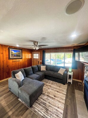 TV connectée, cheminée