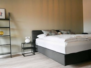 2 chambres, bureau, fer et planche à repasser, Wi-Fi