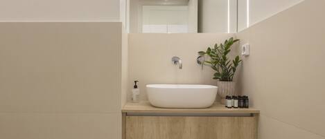 シャワー、ヘアドライヤー