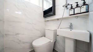 Basic Room, 1 Bedroom (101(Renovated in 2024)) | 1 bedroom, free WiFi - Chuncheon Leisure Stay Pension (Chuncheon)