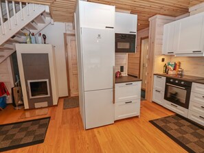 Réfrigérateur, micro-ondes, lave-vaisselle