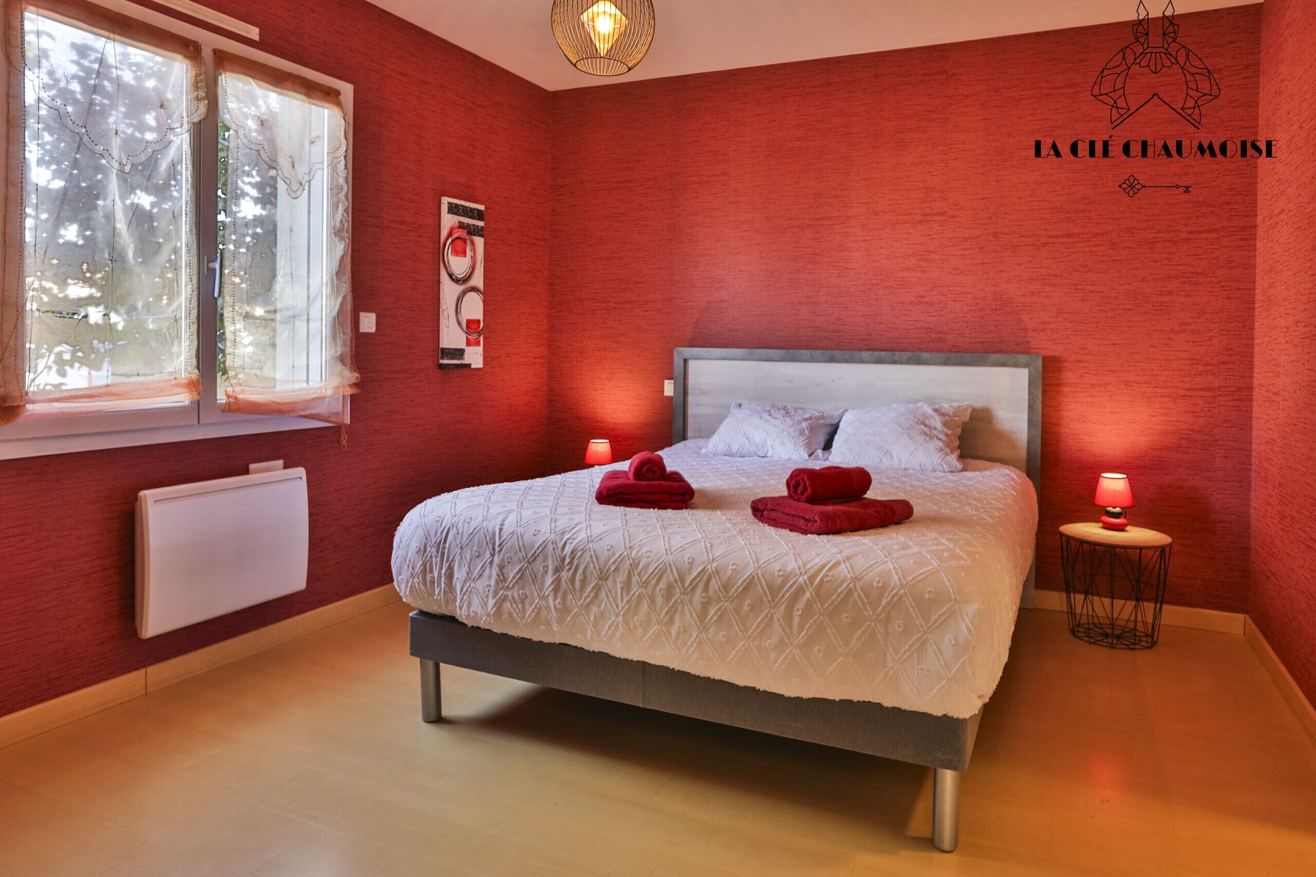 3 chambres, fer et planche à repasser, Wi-Fi gratuit, draps fournis