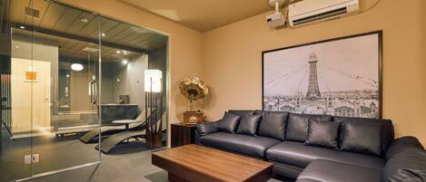 Traditionele villa | Woonruimte | Flatscreentelevisie