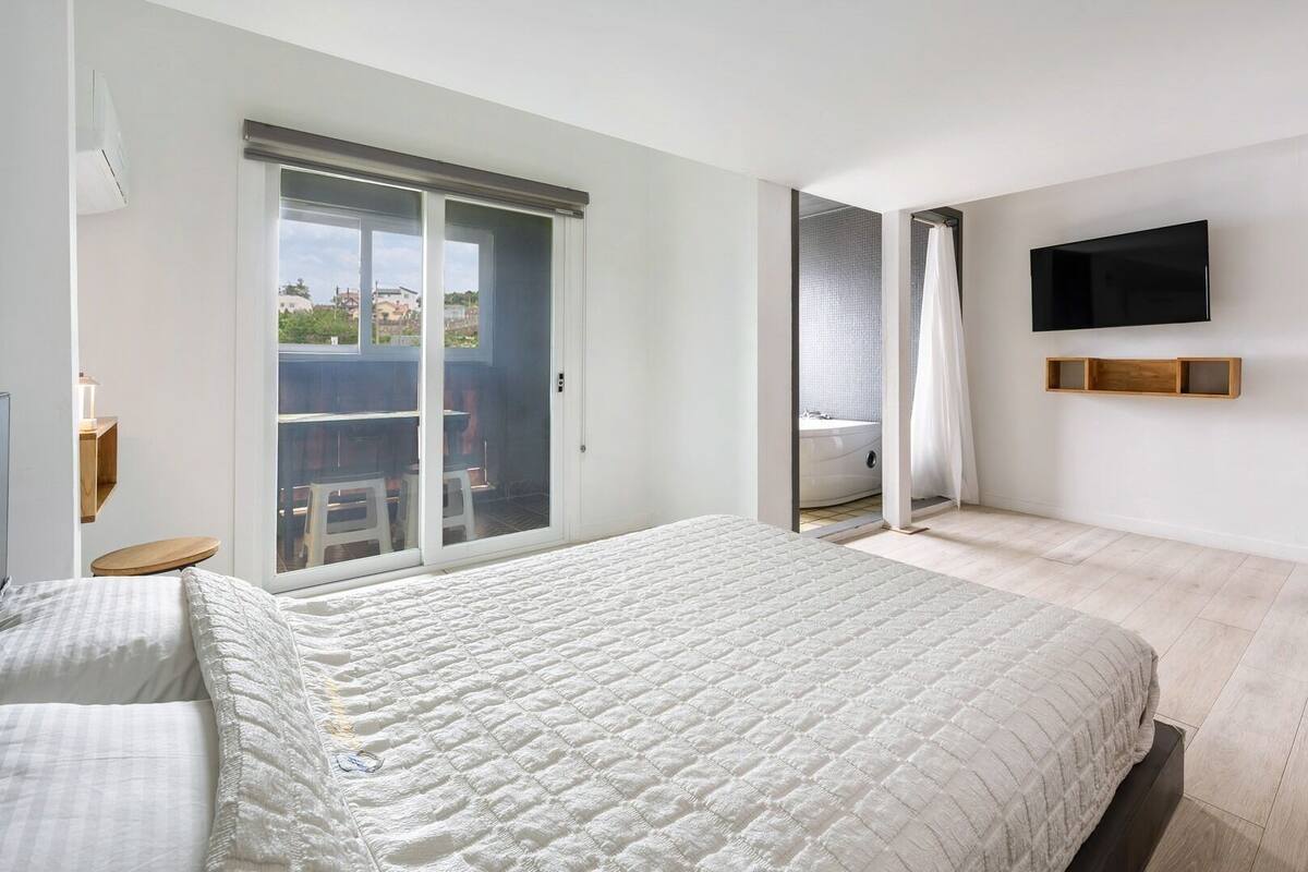 Kamar Basic, 2 kamar tidur (B, Room 201 (Spa/Private BBQ)) | 1 kamar tidur dan Wi-Fi gratis