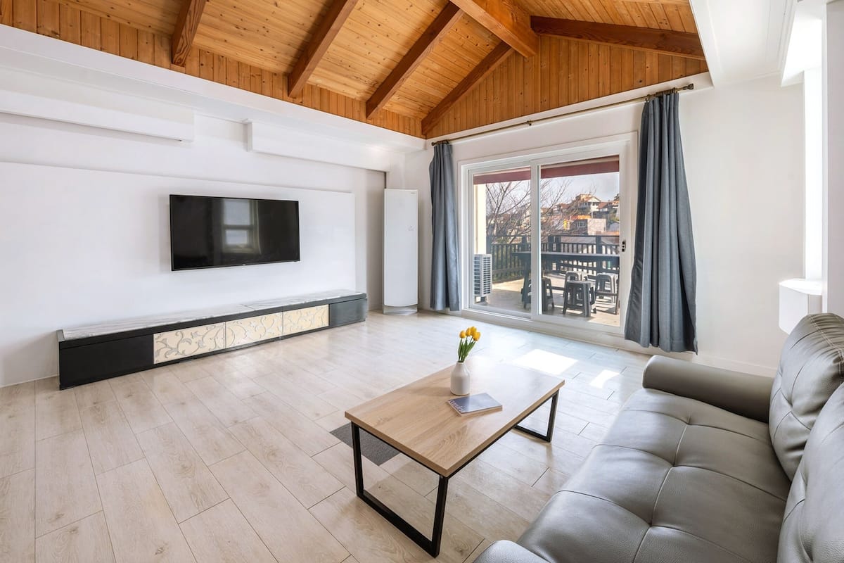 Basic Room, 2 Bedrooms (B, Room 204 (Spa/Private BBQ)) | 1 bedroom, free WiFi