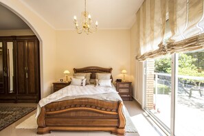 5 chambres, fer et planche à repasser, Wi-Fi gratuit
