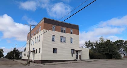Dinsmore Hotel