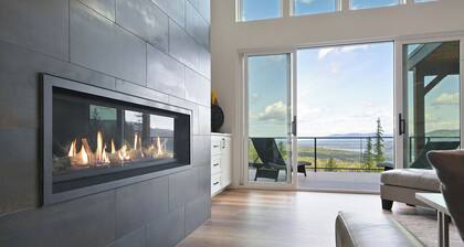 Modern Mountain Luxury Escape