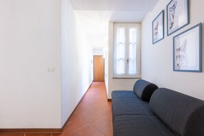 Interior - GuestHost - Large Apartment in the Historic Center of Parma (Parma)