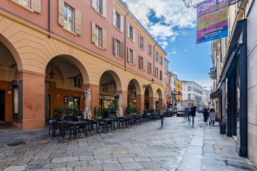 Large Apartment in the Historic Center of Parma