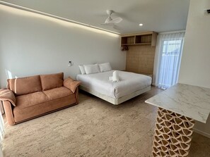 Desk, iron/ironing board, free WiFi, bed sheets