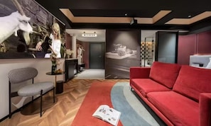 Cortinas blackout, tabla de planchar con plancha y wifi gratis