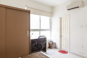 Premium Studio | 2 bedrooms, free WiFi