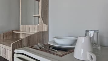 Twin Room, Balcony, Partial Sea View