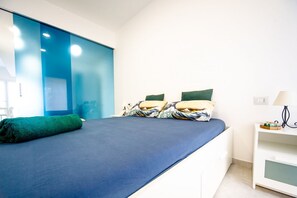 1 quarto, Wi-Fi de cortesia, roupa de cama