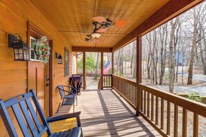 Terrace/patio - Deer River Retreat: Cabin Feel w/ Modern Touches (Sparta)