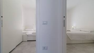2 camere, culla da viaggio, Wi-Fi gratuito, lenzuola