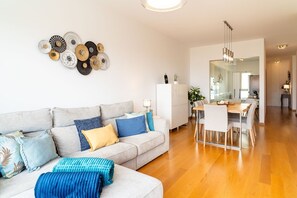 TV - GuestReady - Perfect family home in Caniço (Caniço)