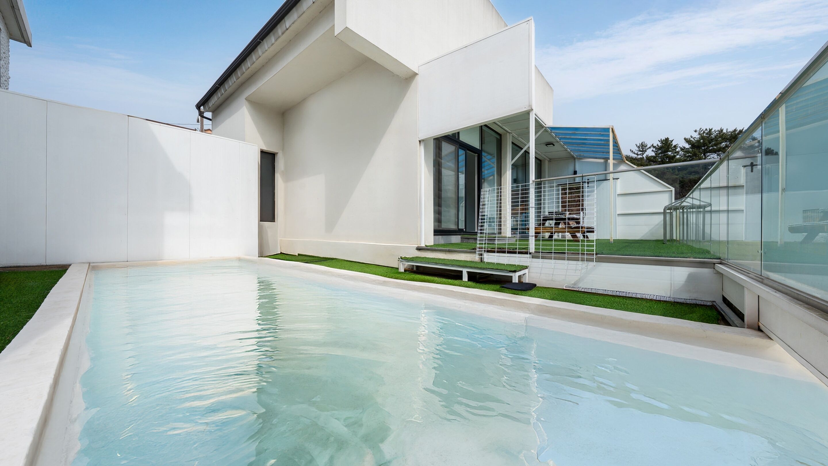 Basic Room, 1 Bedroom (Room 102 – Dogs under 15kg allowed) | 1 bedroom, free WiFi