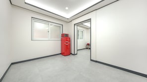 Basic Room, 1 Bedroom (Hill 3 (Mountain View)) | 1 bedroom, free WiFi - Hongcheon White Hill Pension (Hongcheon)