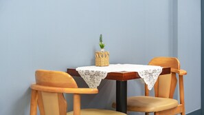 Basic Room, 1 Bedroom (White 5 (Mountain View)) | 1 bedroom, free WiFi - Hongcheon White Hill Pension (Hongcheon)