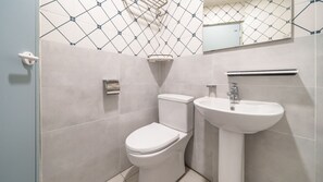 Basic Room, 1 Bedroom (Hill 8 (Mountain View))