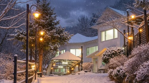 Hongcheon White Hill Pension