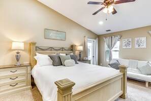 4 Schlafzimmer, Schreibtisch, Bügeleisen/Bügelbrett, Internetzugang