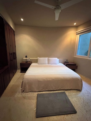 2 bedrooms, WiFi, bed sheets