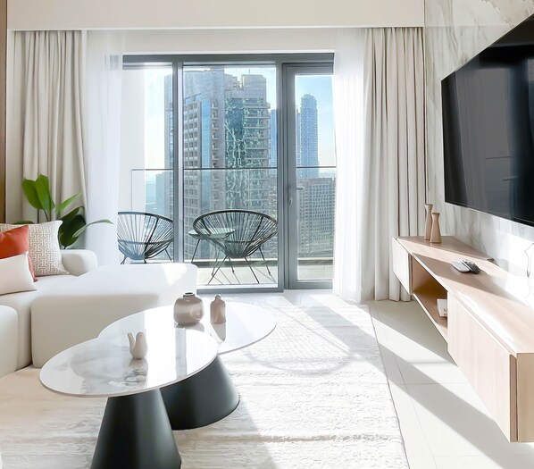 Interior - Burj Royale Elegance Cityscape From Your Balcony (Dubai)
