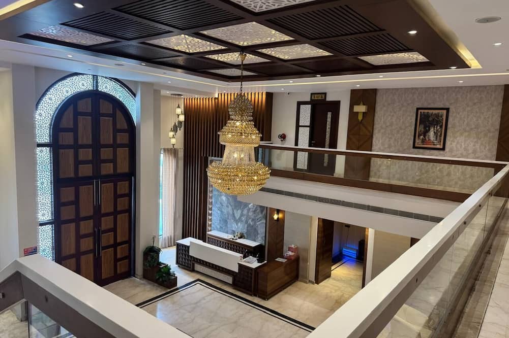 Hotel MS Victoria - Ghaian