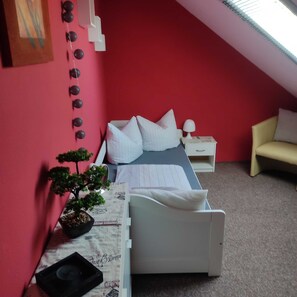 2 bedrooms, WiFi, bed sheets