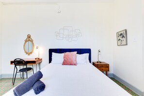 1 室のベッドルーム、アイロン / アイロン台、ベッドシーツ