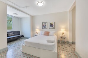 2 bedrooms, bed sheets