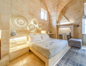 1 bedroom, travel cot, free WiFi, wheelchair access - Bed & Breakfast in Maglie with 1 bedrooms sleeps 2 (Maglie)